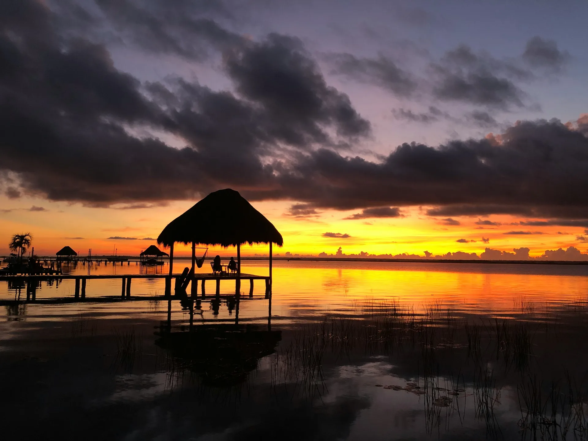 Foto de Kayak o paddle board al amanecer