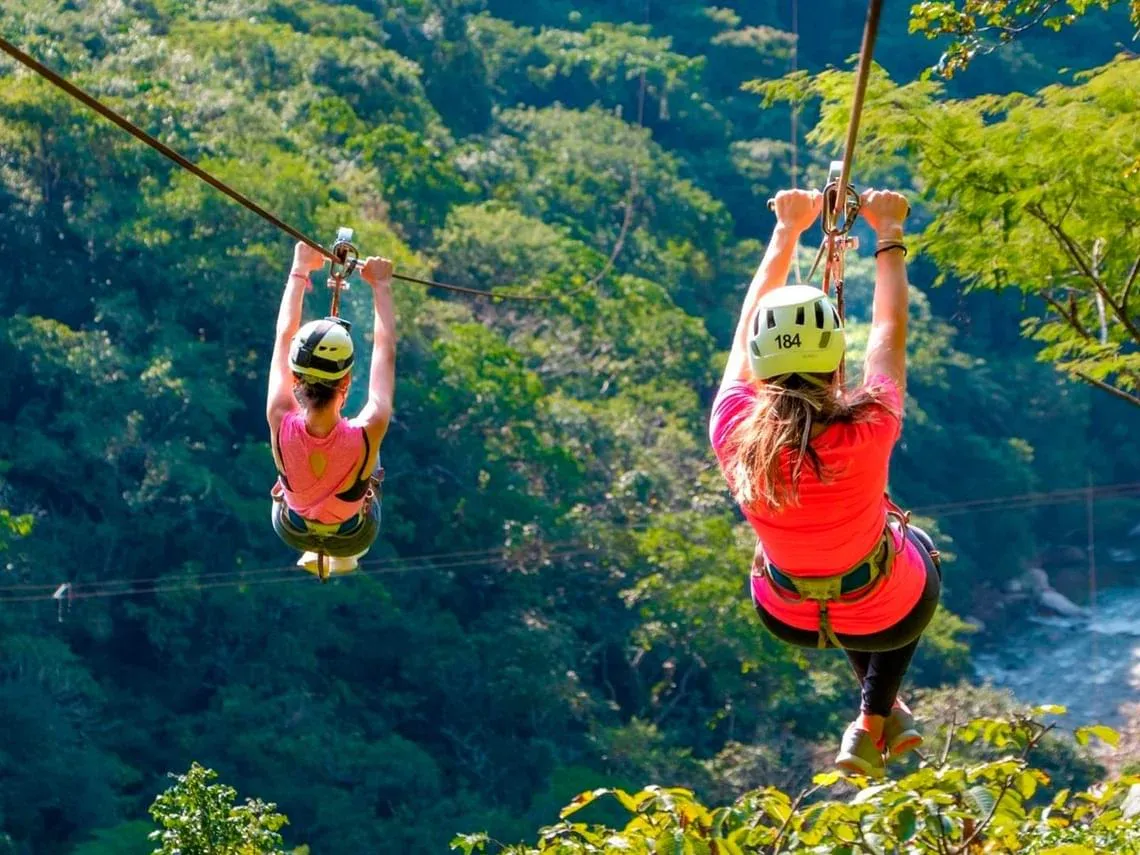 Canopy River: Adrenalina en la Sierra Madre