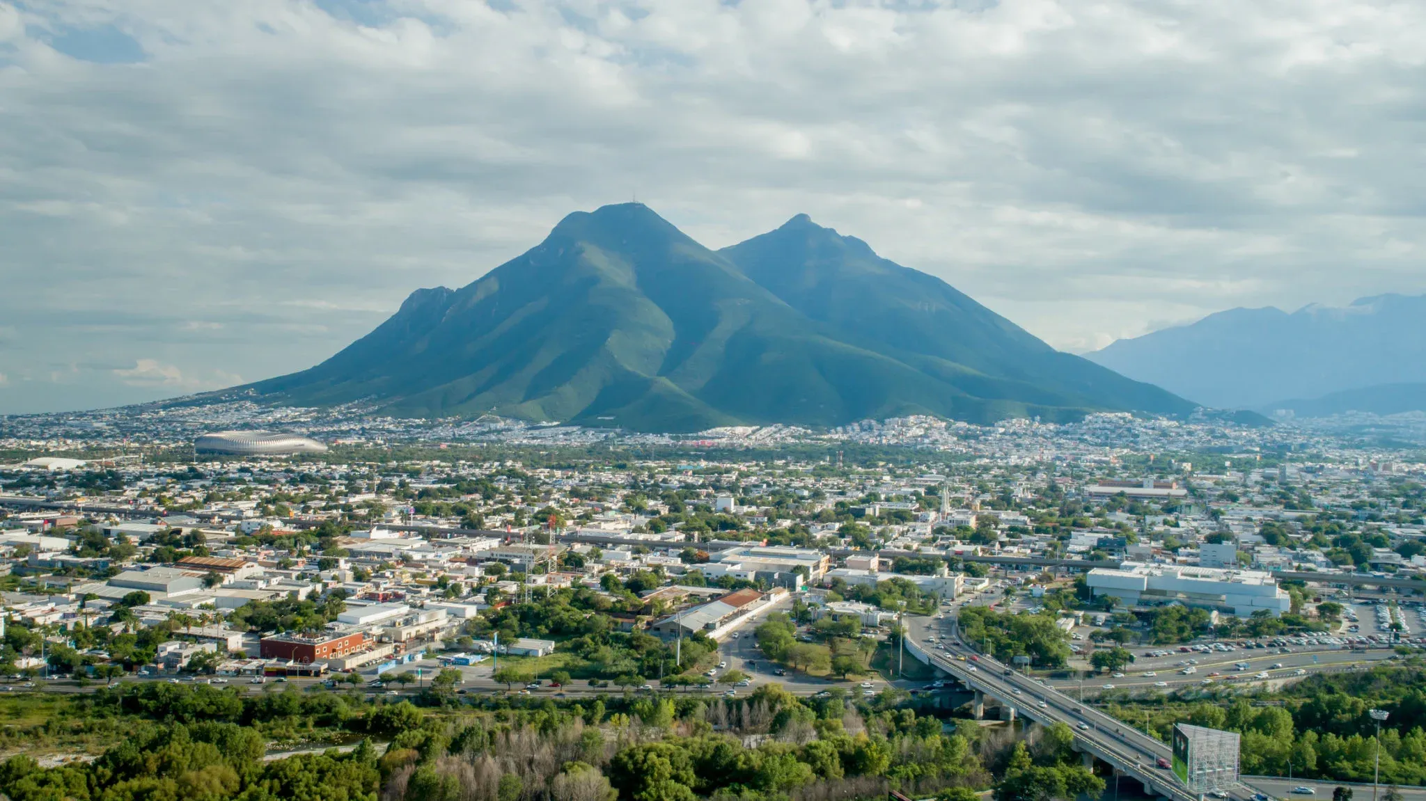 Monterrey extremo: montañas, cañones y cabrito
