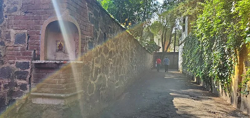 Foto de Callejón del Aguacate y Plaza de la Conchita