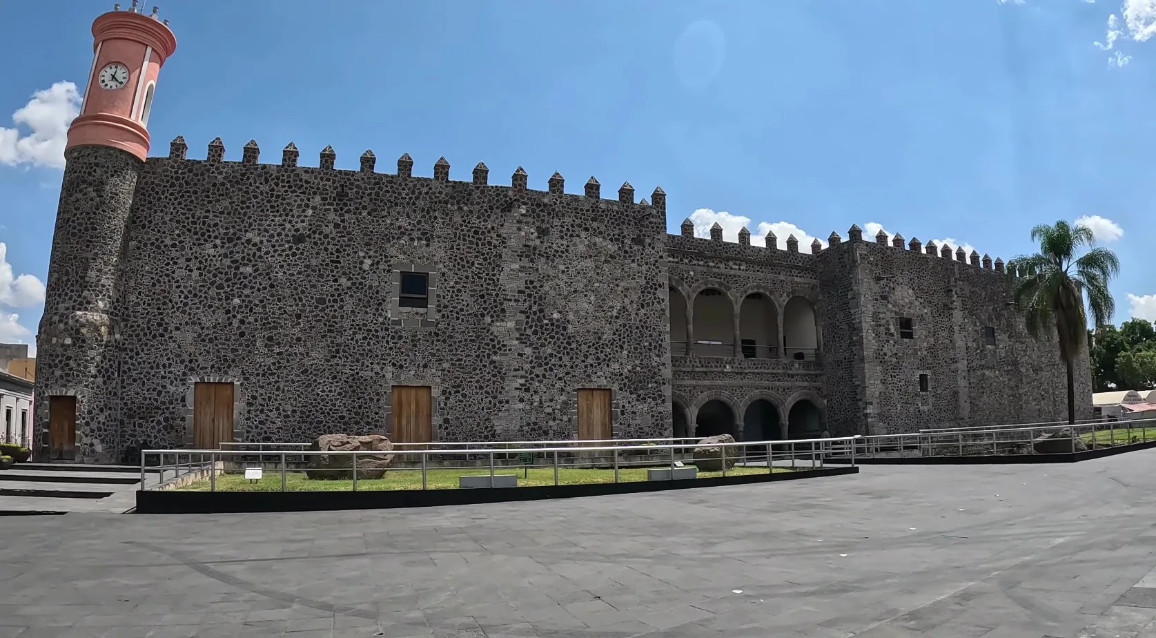 Visitar el Palacio de Cortés (Museo de los Pueblos de Morelos)