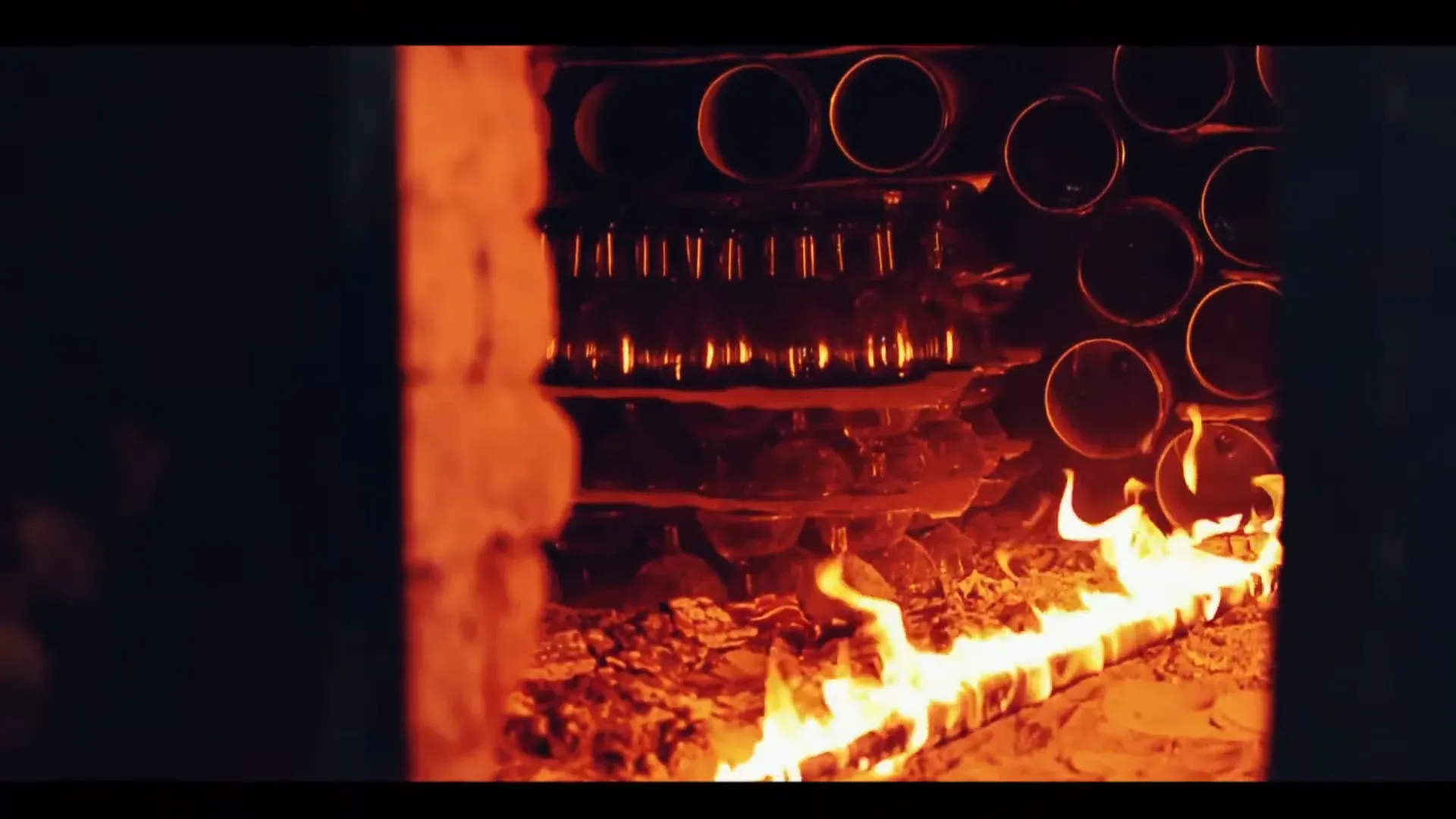 Horno con vidrio en el interior de un artesano