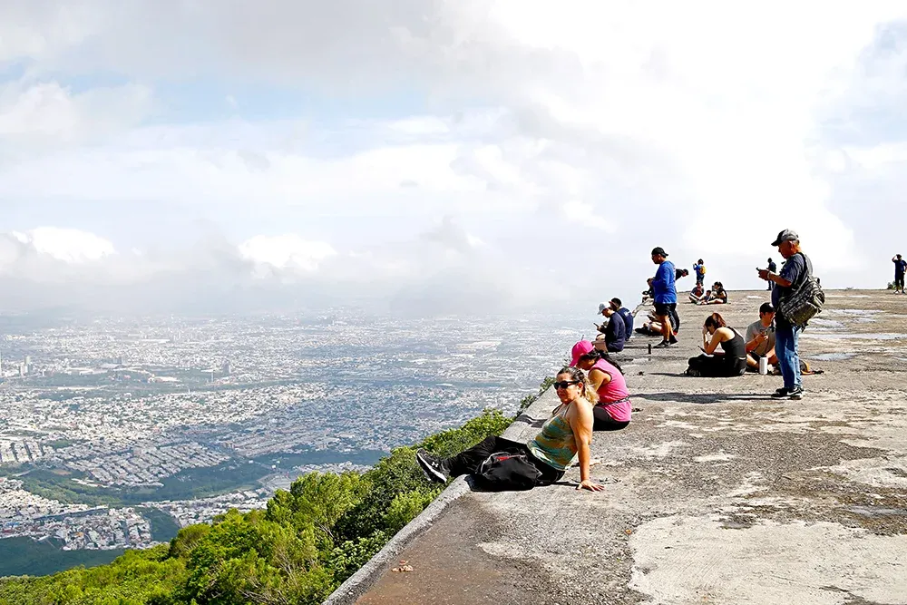 Cerro de la Silla y Despedida