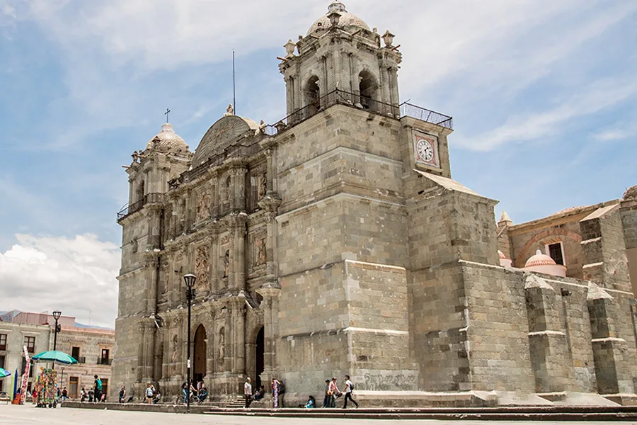 Oaxaca completa: de la sierra al Pacífico