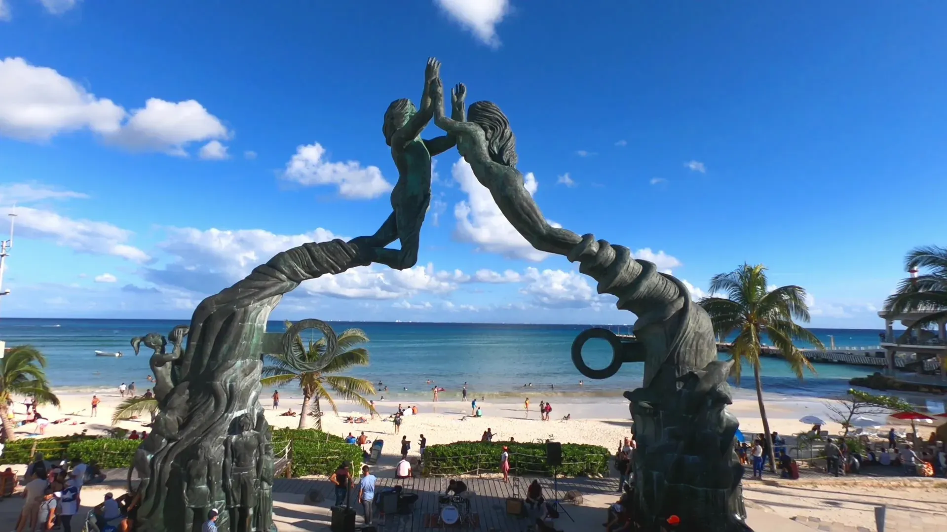 Imagen del Parque Fundadores frente al mar