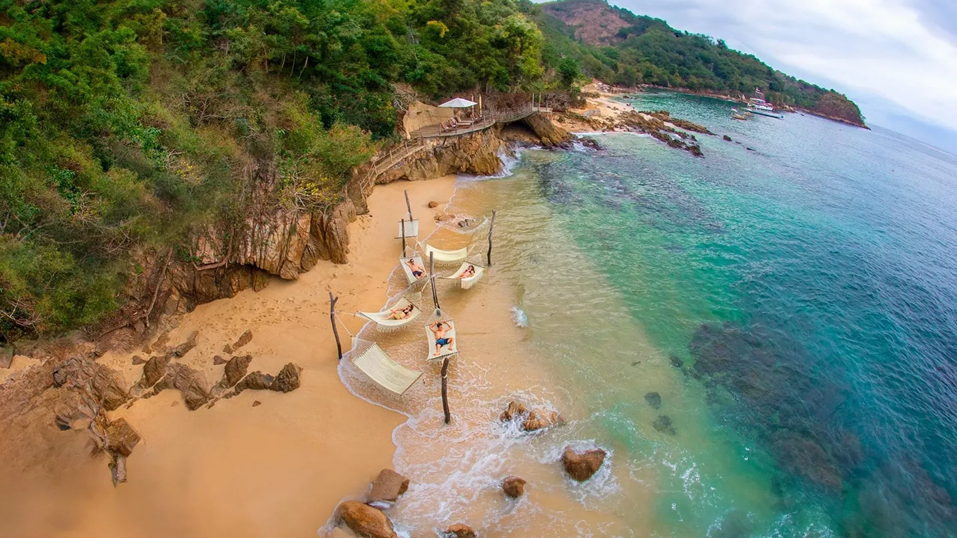 Playa Las Caletas