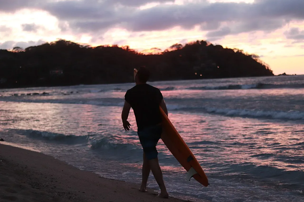 Sayulita: Olas, Color y Sal