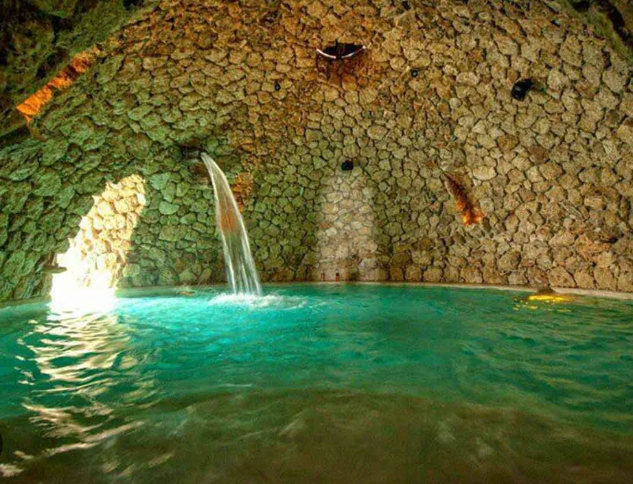 Corredor de Aguas Termales Volcánicas