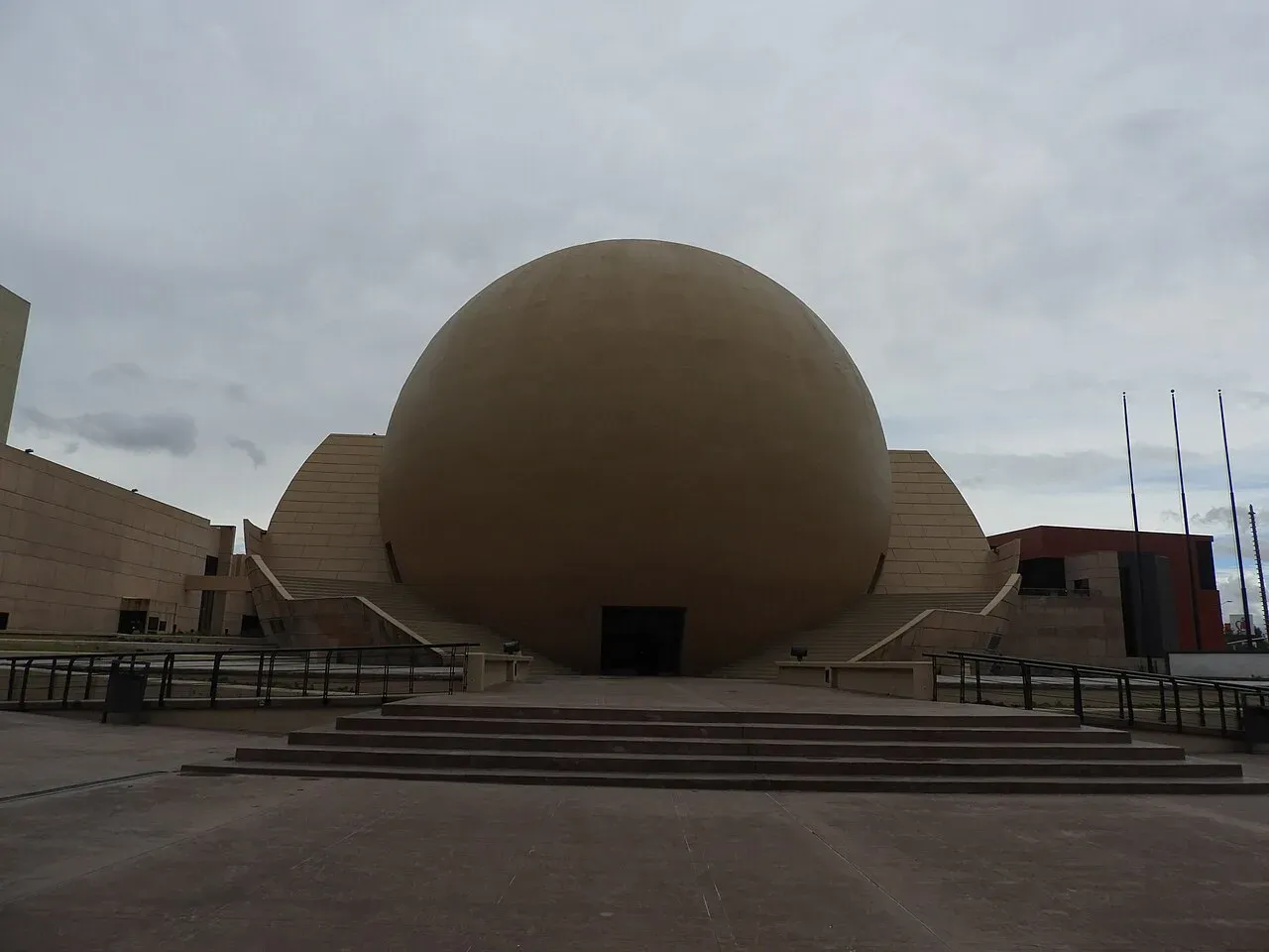 CECUT, la esfera del Centro Cultural Tijuana