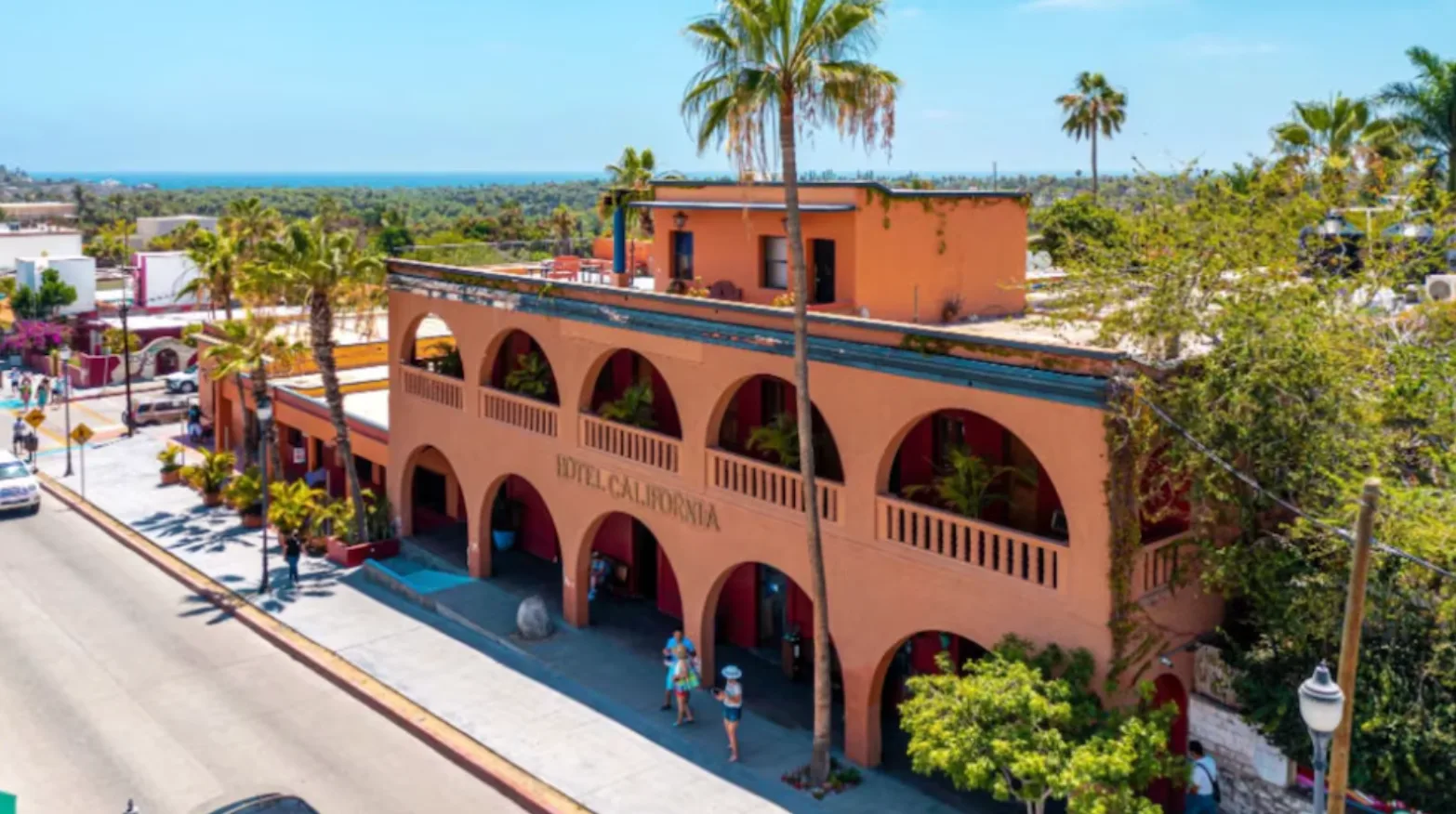 Visitar el Hotel California