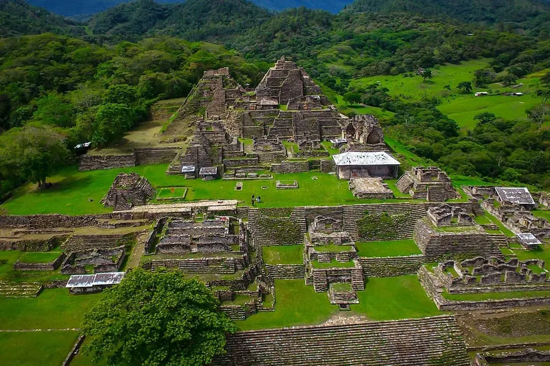 Toniná: la Pirámide Más Alta de México