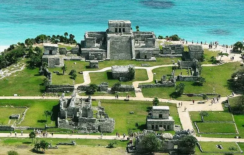 Ruinas sobre el Acantilado