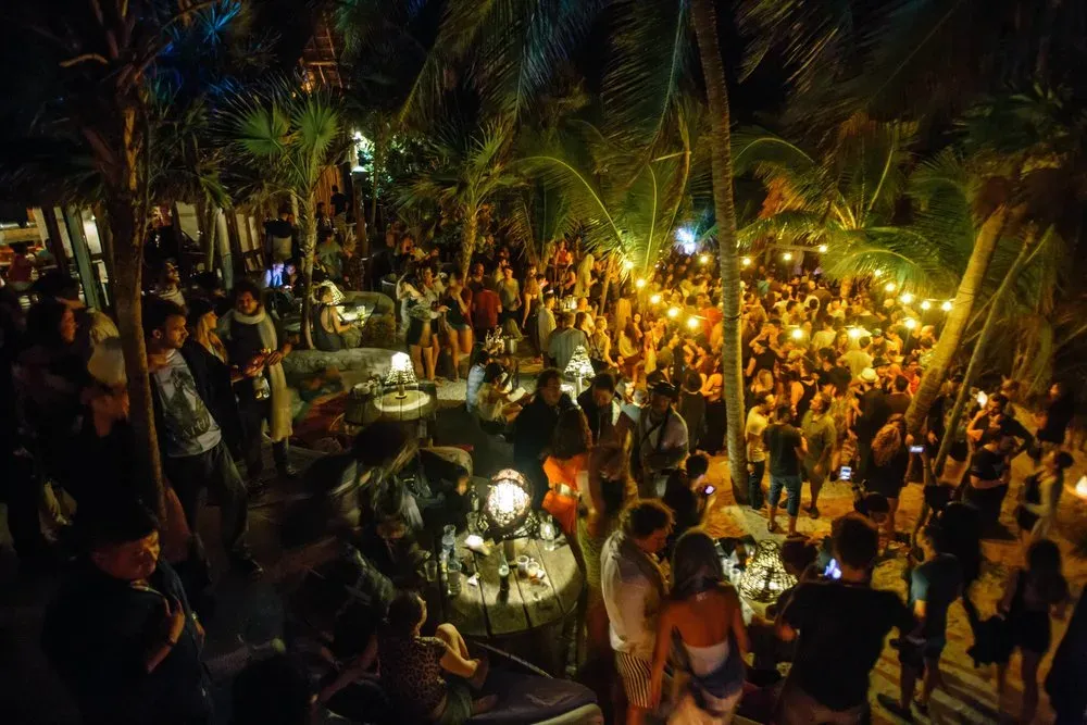 Fiesta en Papaya Playa Project